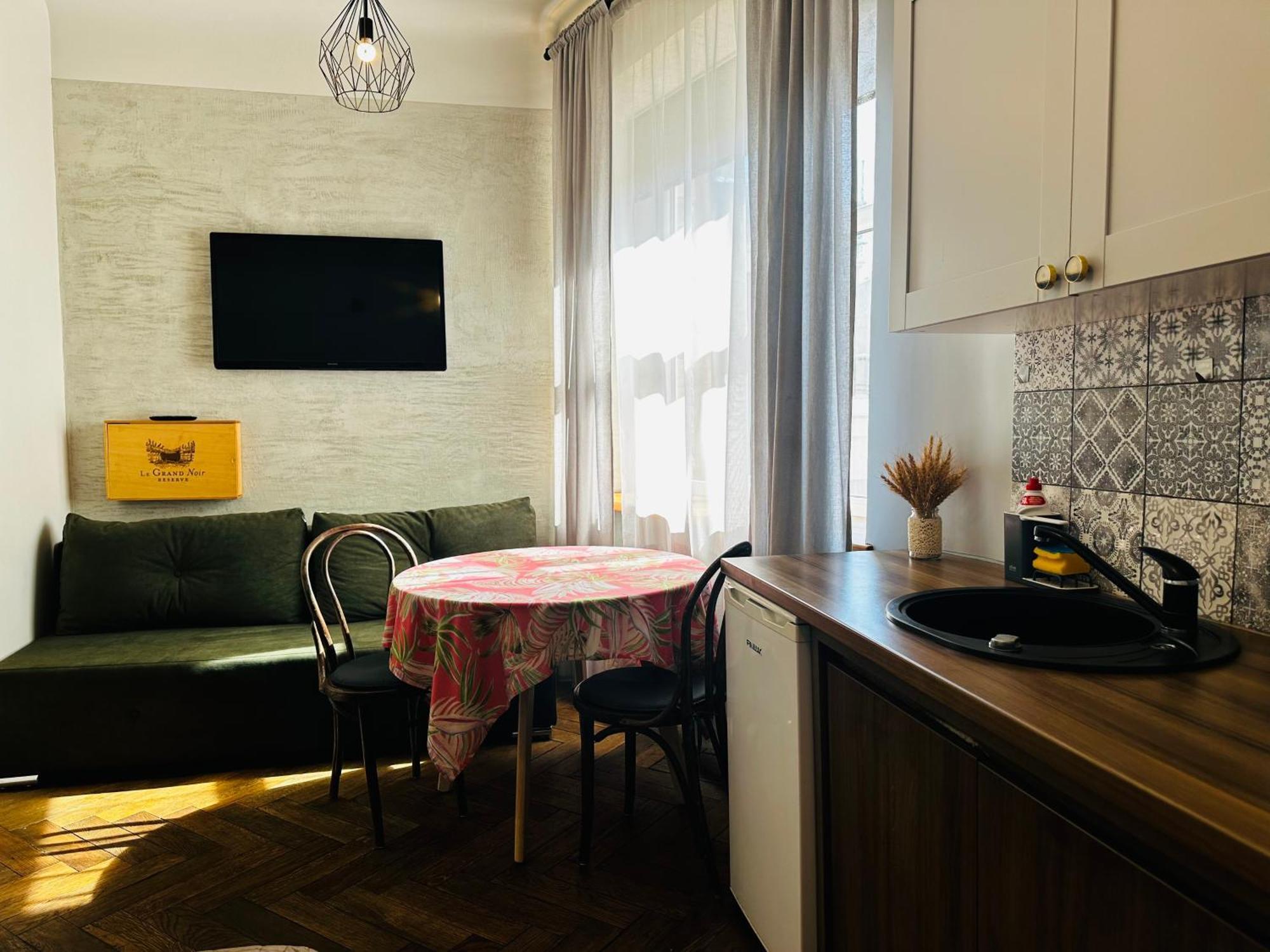 Baltic Design Apartments With Free Parking And Self Check In 리가 외부 사진
